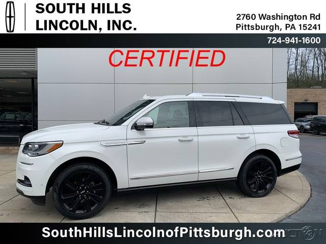 2023 Lincoln Navigator Reserve 4WD photo