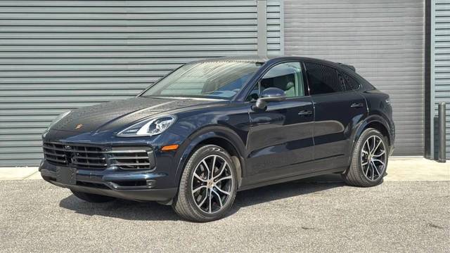 2023 Porsche Cayenne Coupe Platinum Edition AWD photo