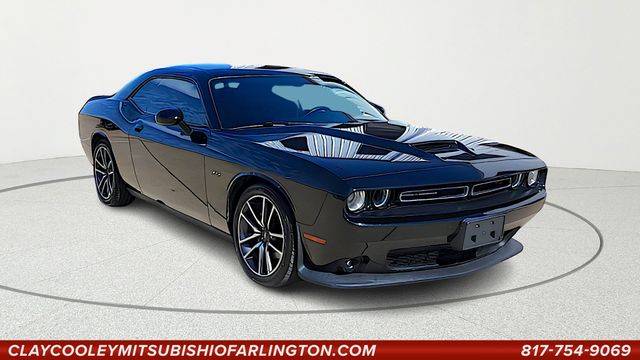 2023 Dodge Challenger R/T RWD photo