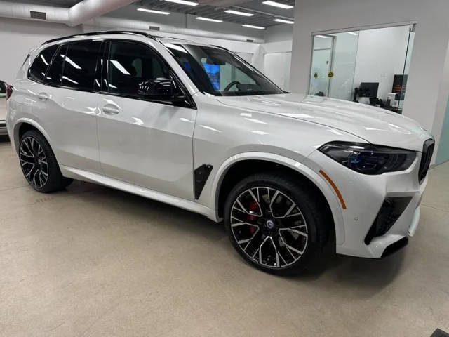 2023 BMW X5 M  AWD photo