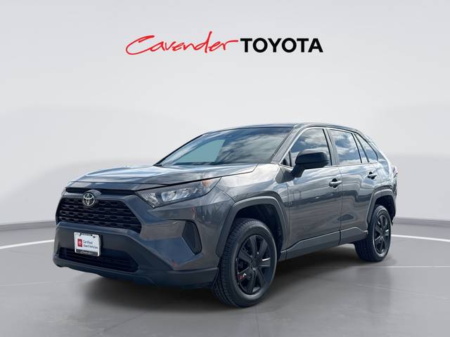 2022 Toyota RAV4 LE FWD photo
