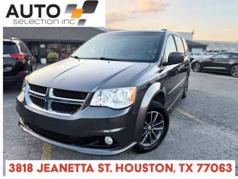 2017 Dodge Grand Caravan SXT FWD photo