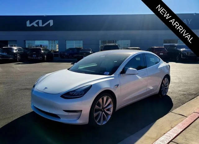 2019 Tesla Model 3 Performance AWD photo