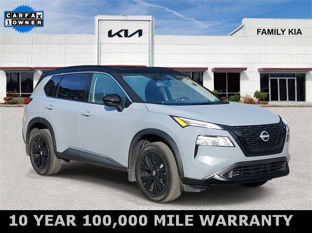 2023 Nissan Rogue SV FWD photo