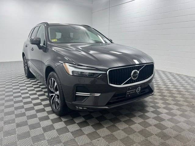 2023 Volvo XC60 Core AWD photo