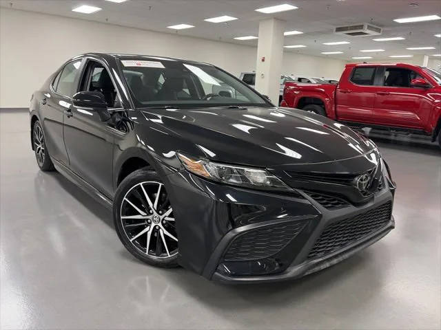 2023 Toyota Camry SE FWD photo