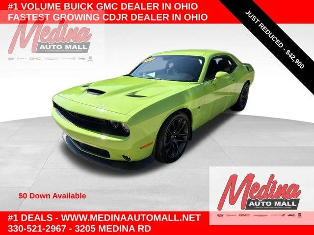 2023 Dodge Challenger R/T Scat Pack RWD photo