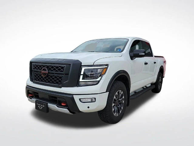 2023 Nissan Titan PRO-4X 4WD photo