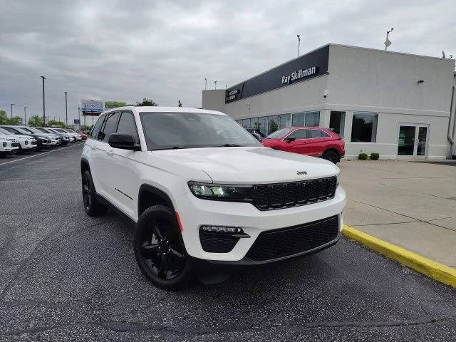 2023 Jeep Grand Cherokee Limited 4WD photo