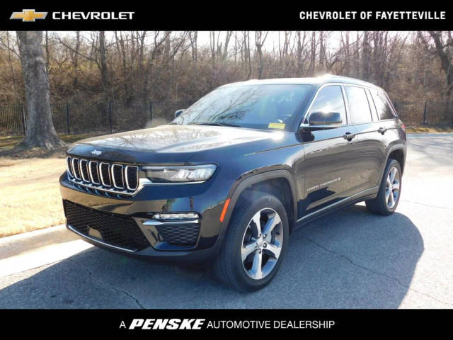 2023 Jeep Grand Cherokee Limited 4WD photo