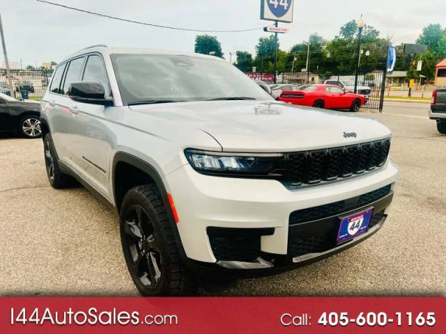 2023 Jeep Grand Cherokee L Altitude 4WD photo