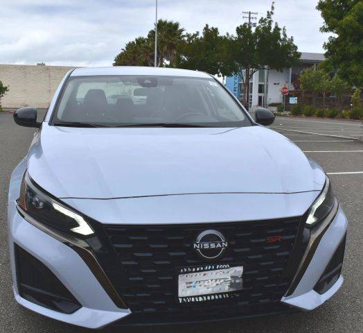 2023 Nissan Altima 2.5 SR FWD photo