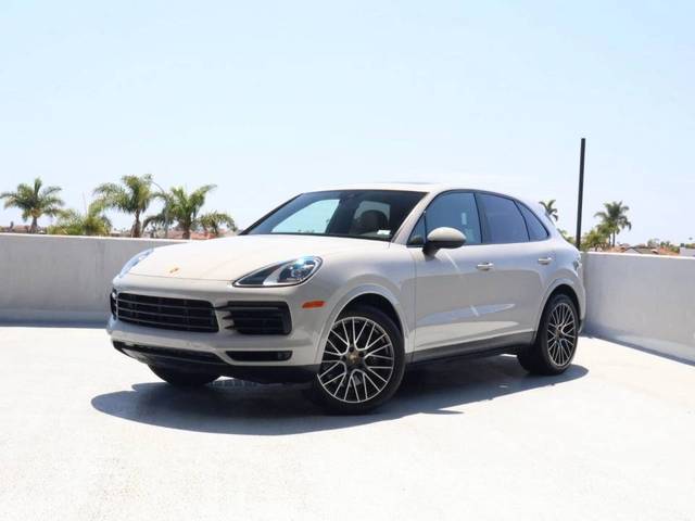 2023 Porsche Cayenne  AWD photo