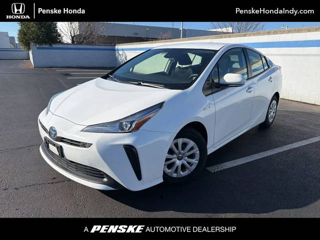 2021 Toyota Prius LE FWD photo