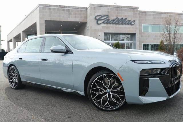 2023 BMW 7 Series 760i xDrive AWD photo