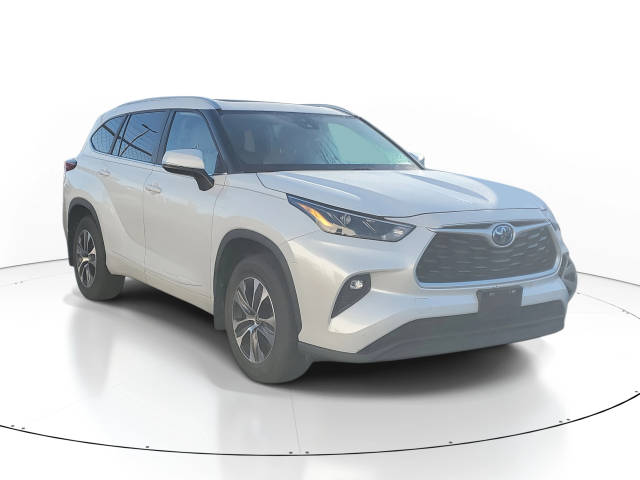 2023 Toyota Highlander Hybrid XLE FWD photo