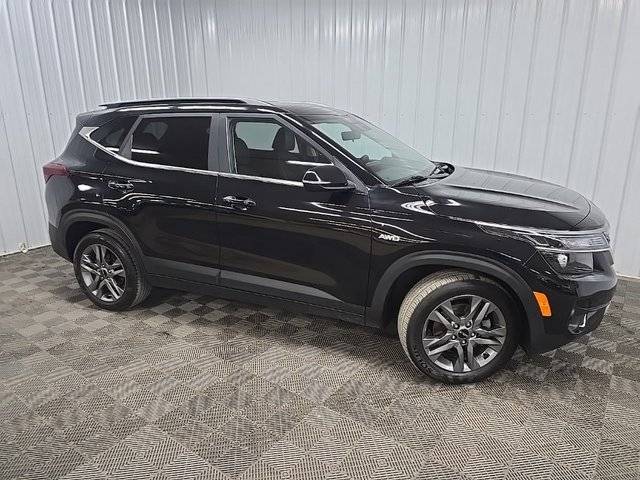 2023 Kia Seltos S AWD photo