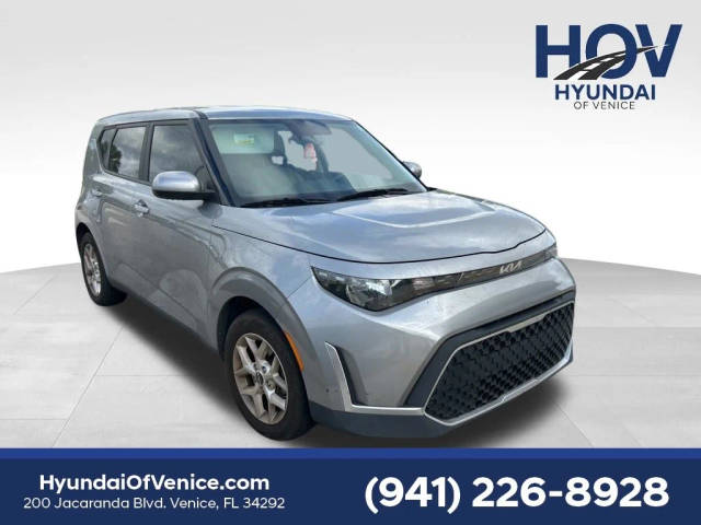 2023 Kia Soul LX FWD photo