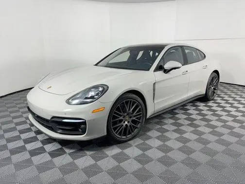 2023 Porsche Panamera 4 Platinum Edition AWD photo