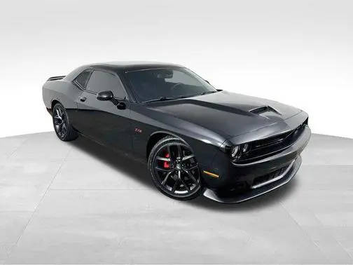 2023 Dodge Challenger R/T RWD photo