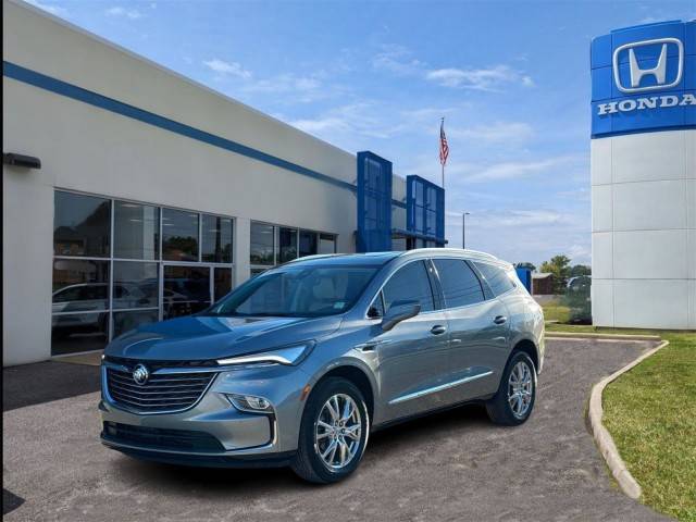 2023 Buick Enclave Essence FWD photo