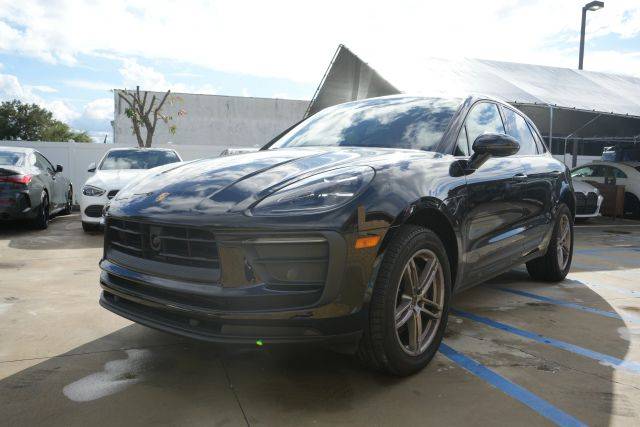 2023 Porsche Macan T AWD photo