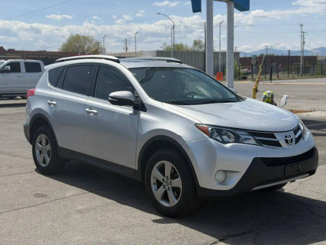 2015 Toyota RAV4 XLE AWD photo