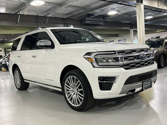 2023 Ford Expedition Platinum 4WD photo