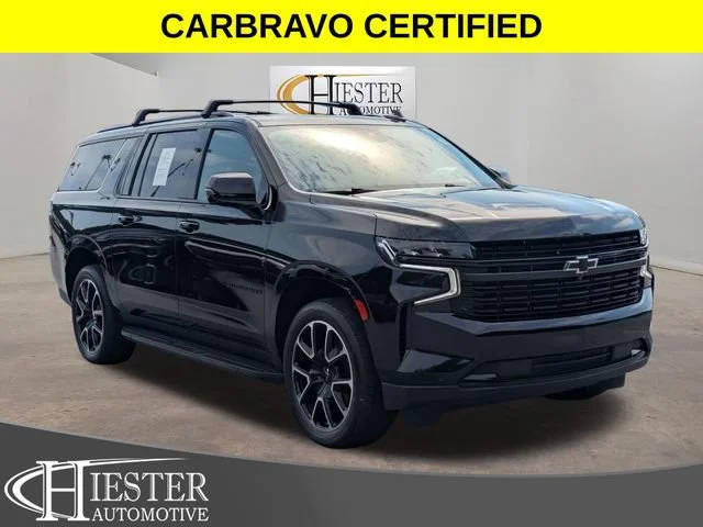 2023 Chevrolet Suburban RST 4WD photo
