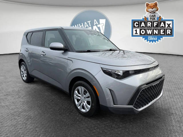 2023 Kia Soul LX FWD photo