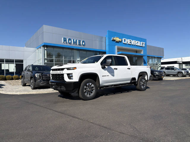 2023 Chevrolet Silverado 2500HD Custom 4WD photo