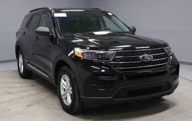 2023 Ford Explorer XLT 4WD photo