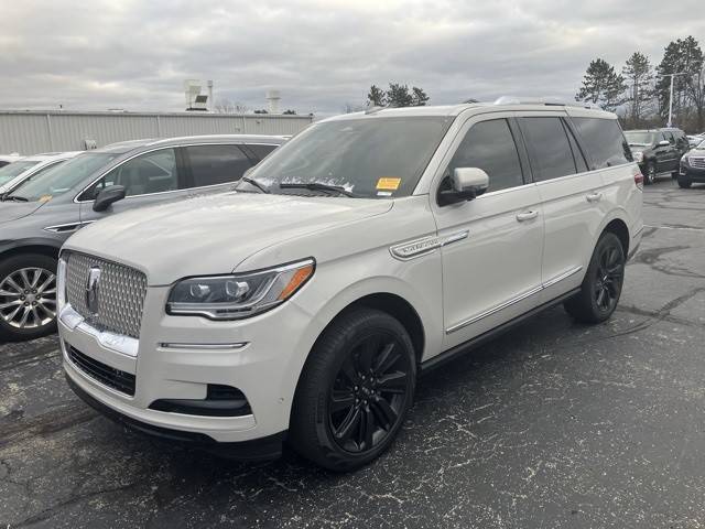 2022 Lincoln Navigator Reserve 4WD photo