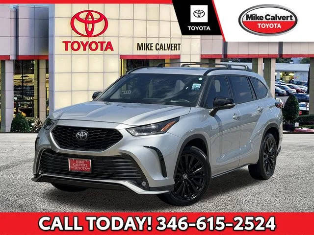2023 Toyota Highlander XSE FWD photo