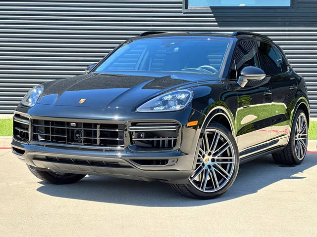 2023 Porsche Cayenne Turbo AWD photo