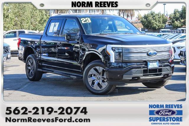 2023 Ford F-150 Lightning LARIAT AWD photo