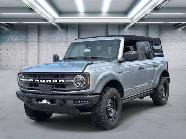 2023 Ford Bronco 4 Door Black Diamond 4WD photo