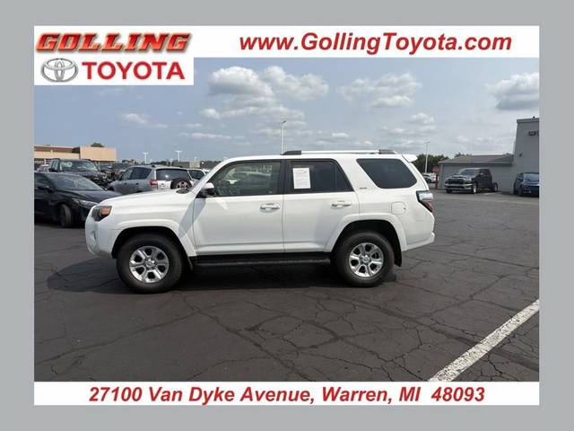 2021 Toyota 4Runner SR5 4WD photo