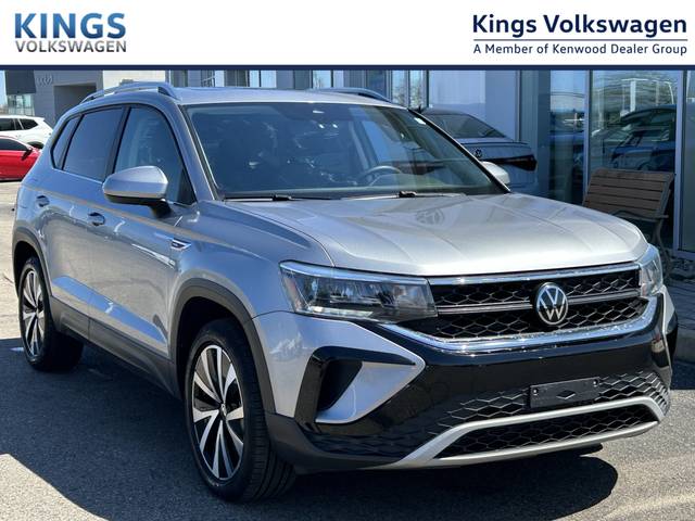 2023 Volkswagen Taos SE AWD photo