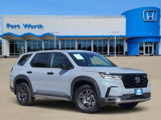2023 Honda Pilot TrailSport AWD photo