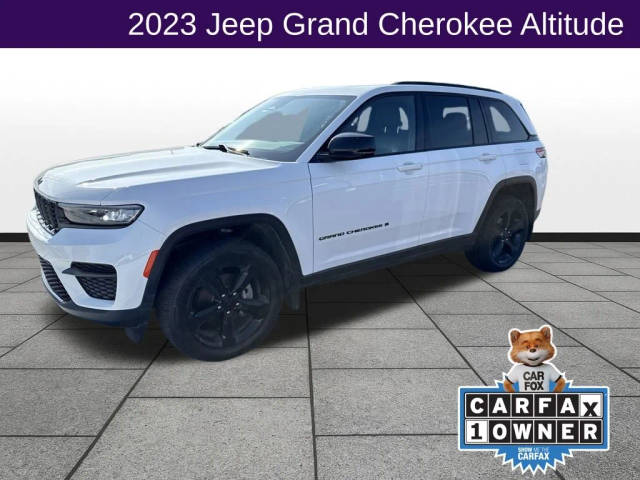 2023 Jeep Grand Cherokee Altitude 4WD photo