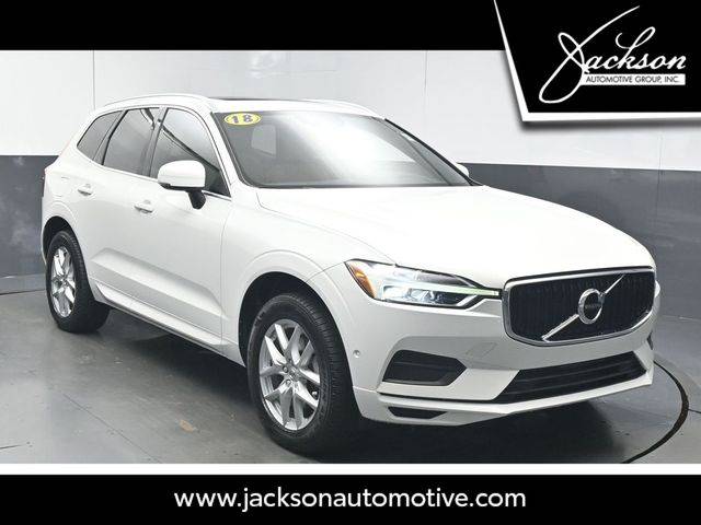 2018 Volvo XC60 Momentum AWD photo