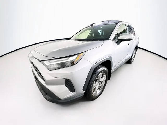 2023 Toyota RAV4 Hybrid XLE AWD photo
