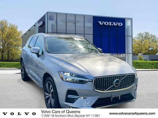 2023 Volvo XC60 Plus Bright Theme AWD photo