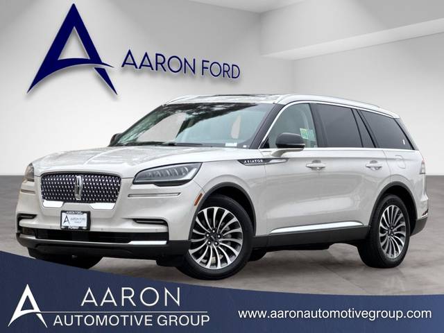 2023 Lincoln Aviator Standard RWD photo