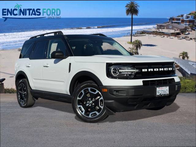 2023 Ford Bronco Sport Outer Banks 4WD photo