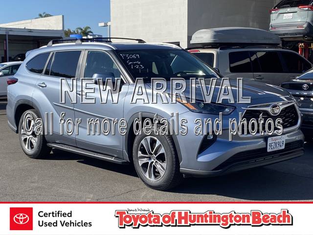 2023 Toyota Highlander XLE FWD photo