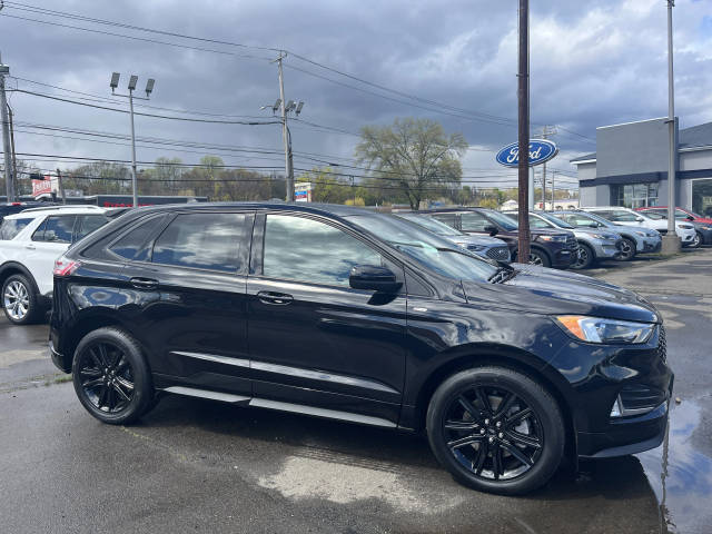 2023 Ford Edge ST-Line AWD photo