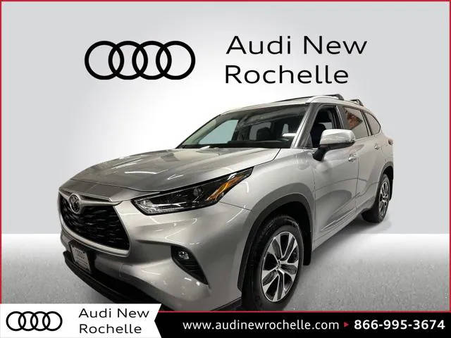 2023 Toyota Highlander XLE AWD photo