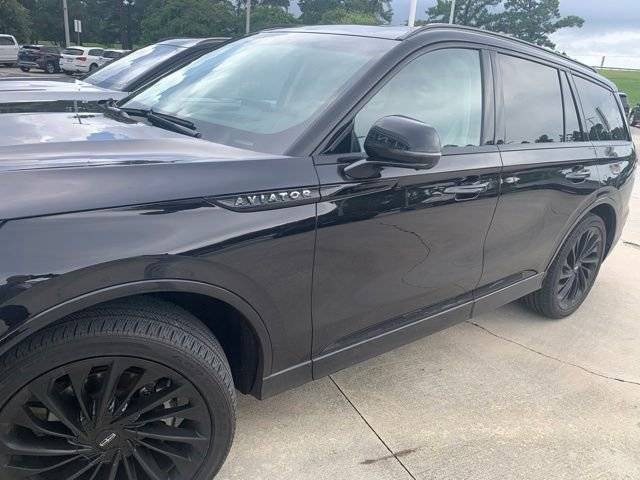 2023 Lincoln Aviator Reserve AWD photo